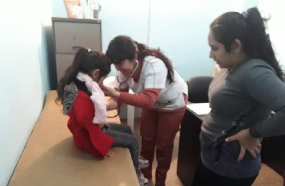 El programa de especialistas itinerantes brindó más de 350 atenciones en samuhu y hermoso campo