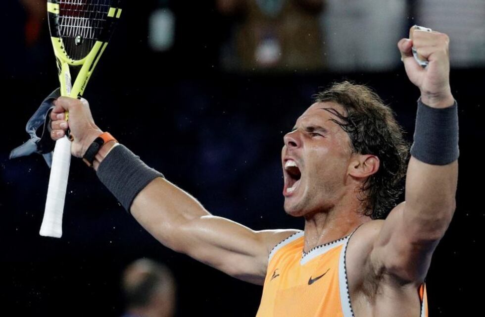 Rafa Nadal aplastó al griego Tsitsipas y es finalista en el Australian Open