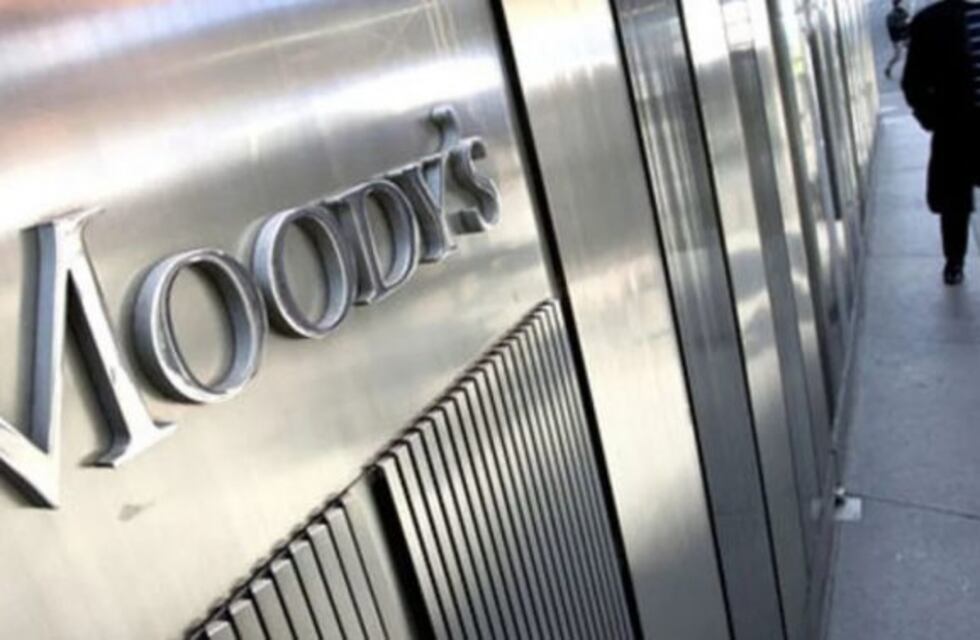 En Estados Unidos alertan sobre la caída de reservas pese a las medidas de control de cambios