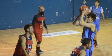 Pellegrini recibirá a Bahía Basket