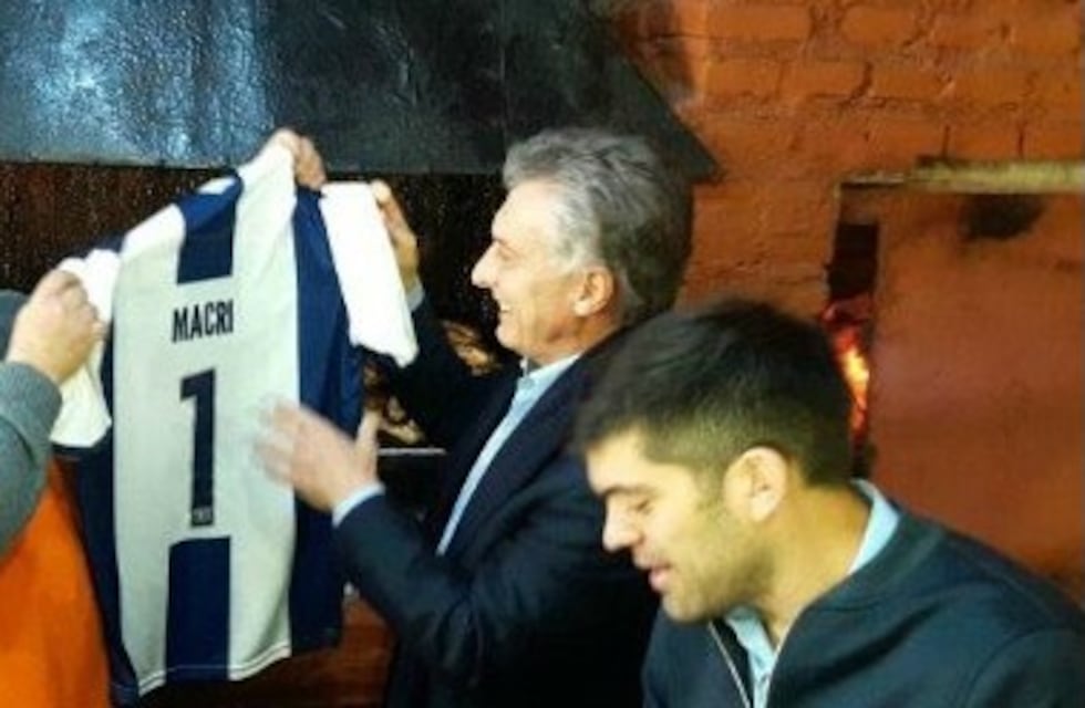 Talleres saludó al presidente Macri por su cumpleaños y sus hinchas estallaron en críticas