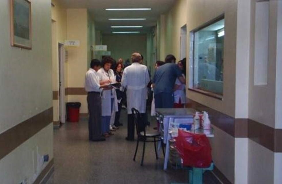 Médicos piden que se refuerce la seguridad en hospitales para las fiestas