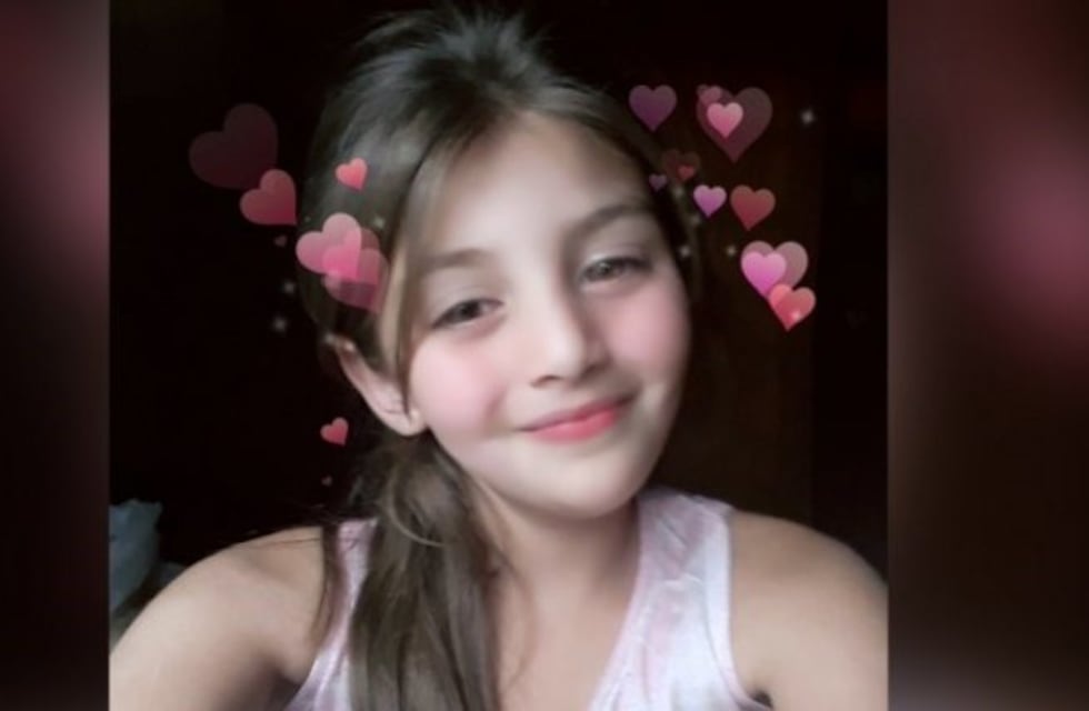 Solidaridad: no tienen obra social e iniciaron una campaña para comprarle audífonos a su hija de 8 años