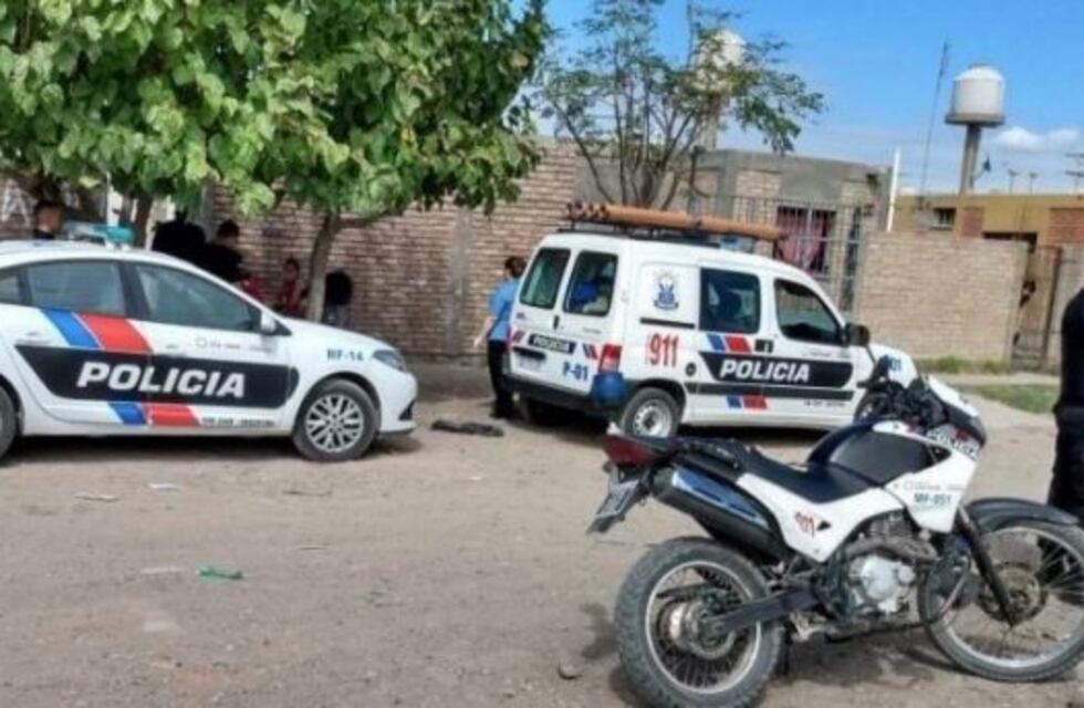 Discutió, golpeó y acuchilló a su hermano por una chica