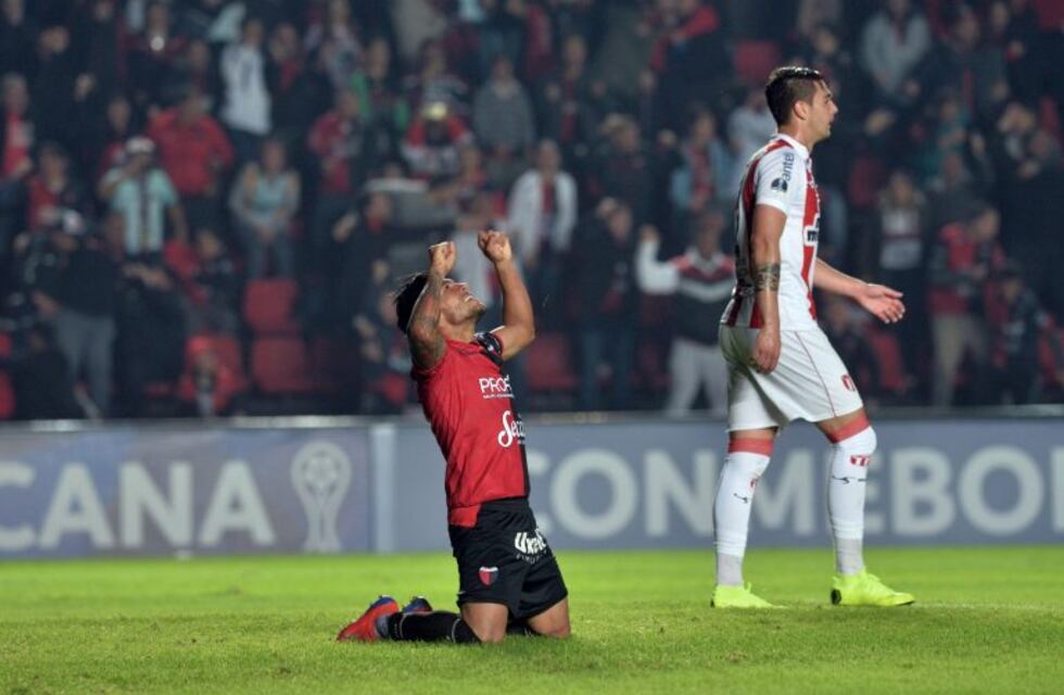 Colón derrotó 3 a 1 a River de Uruguay y pasó de ronda en la Sudamericana