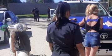 Demoraron a dos chicas por violar la cuarentena: se trasladaban en una moto robada (Foto: 0223)
