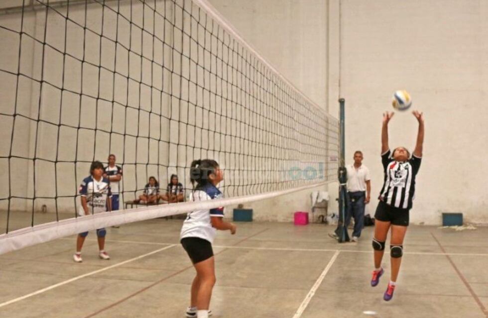 Vuelven las Escuela Municipal de Vóley de Yerba Buena