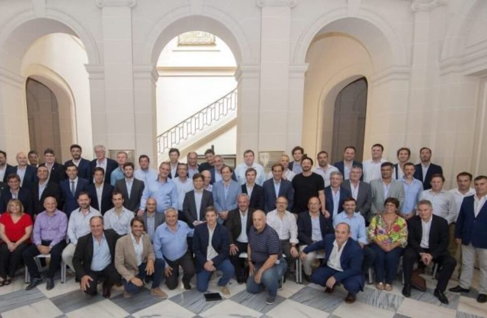 Bertellys y otros intendentes se reunieron con Kicillof