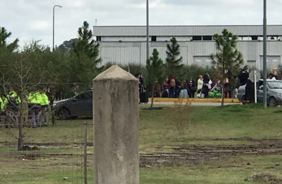 Por segunda vez, debieron evacuar el aeropuerto por una amenaza de bomba