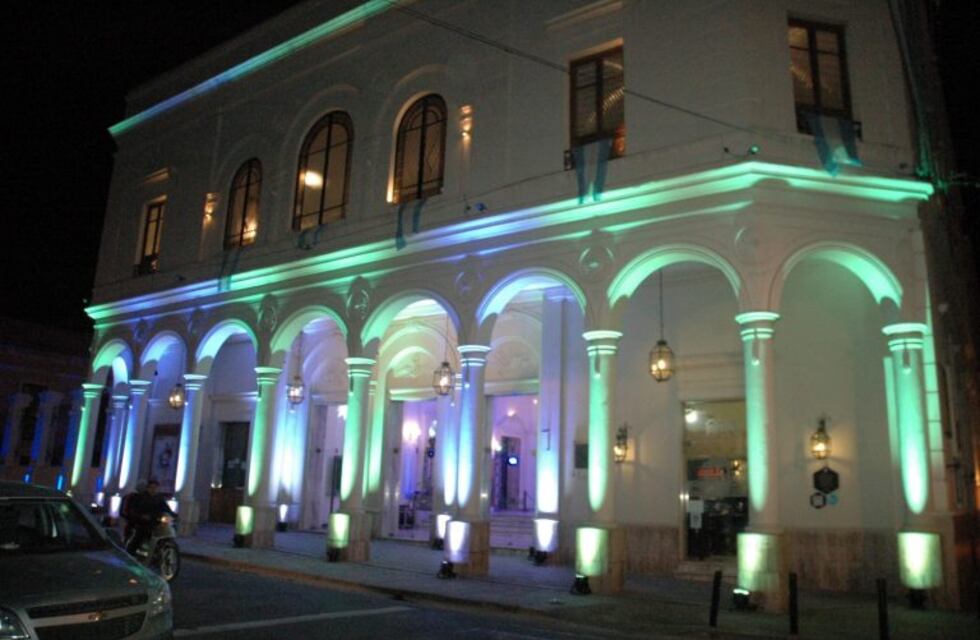 Teatro Mitre anunció suspensión del show de María Creuza