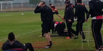 El plantel albirrojo trabajó este domingo\u002E Entrena mañana y viaja a Jujuy\u002E