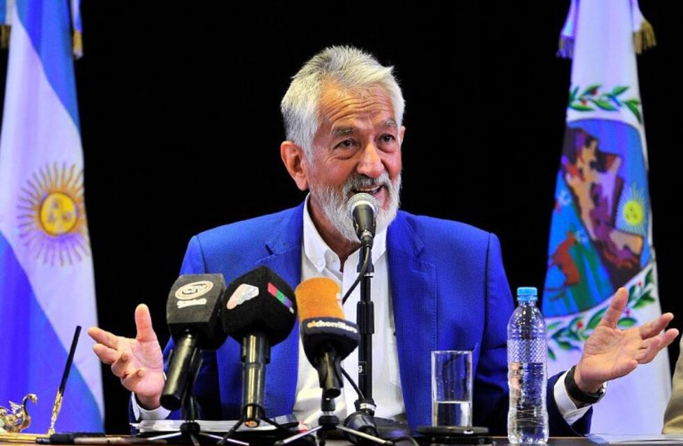 Rodríguez Saá le pidió una audiencia a Macri para tratar el tema de la deuda