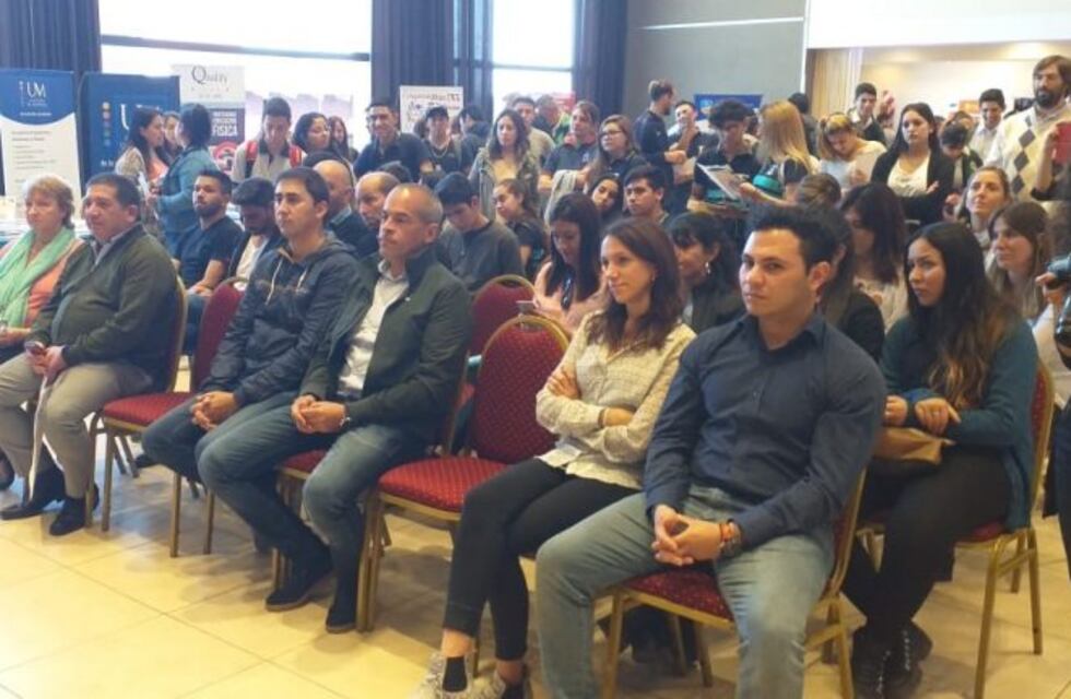 Con una importante cantidad de asistentes se realizó la expocarreras de Mina Clavero