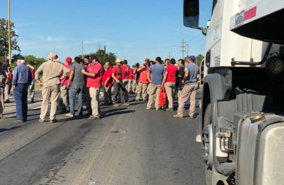 Trabajadores de Vassalli cortaron la Ruta 33 por el fracaso de las negociaciones con la empresa