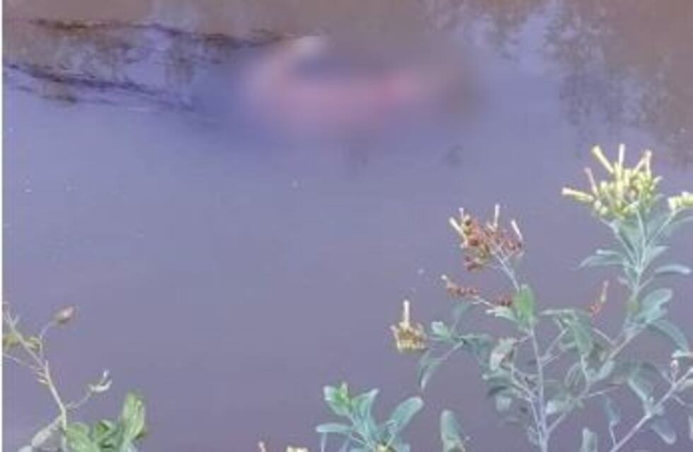 Encontraron el cuerpo de un hombre flotando en un canal de riego