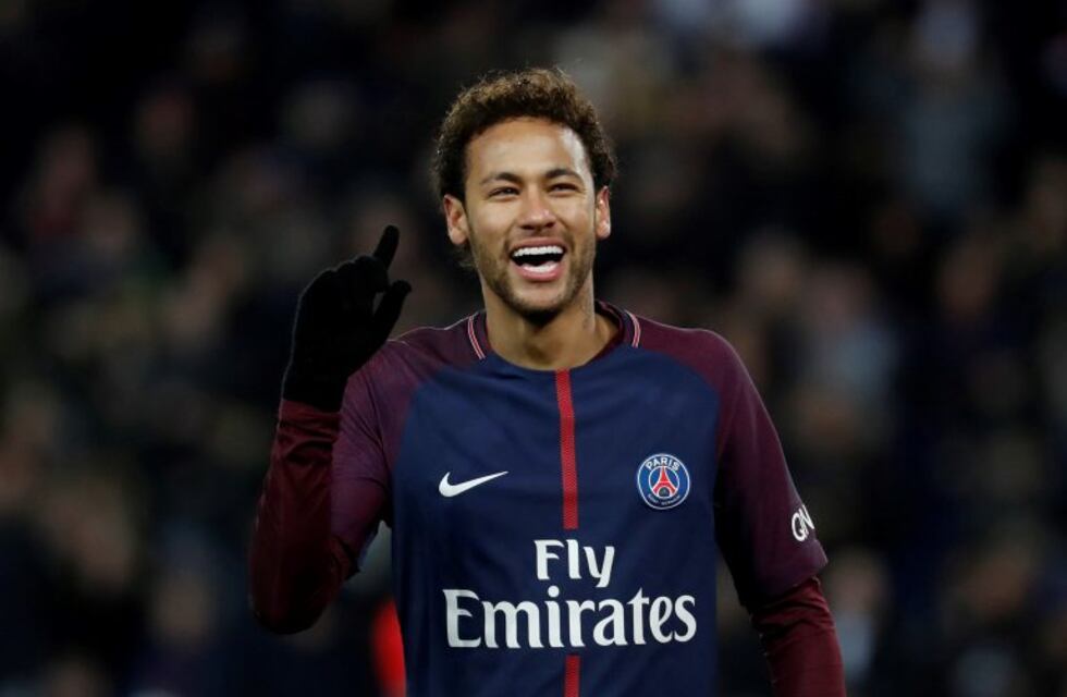 Neymar se burló de su novia con una foto comprometedora