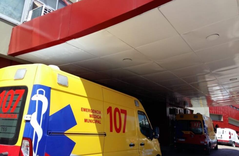 Cayó desnudo de un sexto piso en un edificio de La Cañada