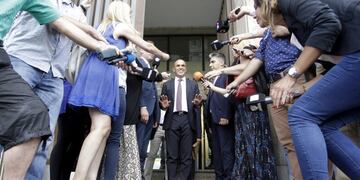 DYN08, BUENOS AIRES 25/01/2017, EL TITULAR DE LA AFI, GUSTAVO ARRIBAS, SE RETIRA DE COMODORO PY.FOTO:DYN/ALBERTO RAGGIO. ciudad de buenos aires Gustavo Arribas presentacion del titular de la AFI en tribunales de comodoro py investigacion escandalo caso Lava Jato