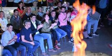 Las autoridades provinciales ante la antorcha de los Juegos (Gobierno de La Pampa)