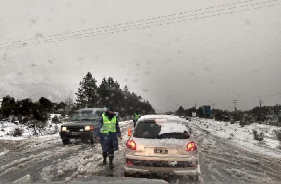 Pronosticaron fuertes vientos y lluvia este fin de semana en Bariloche