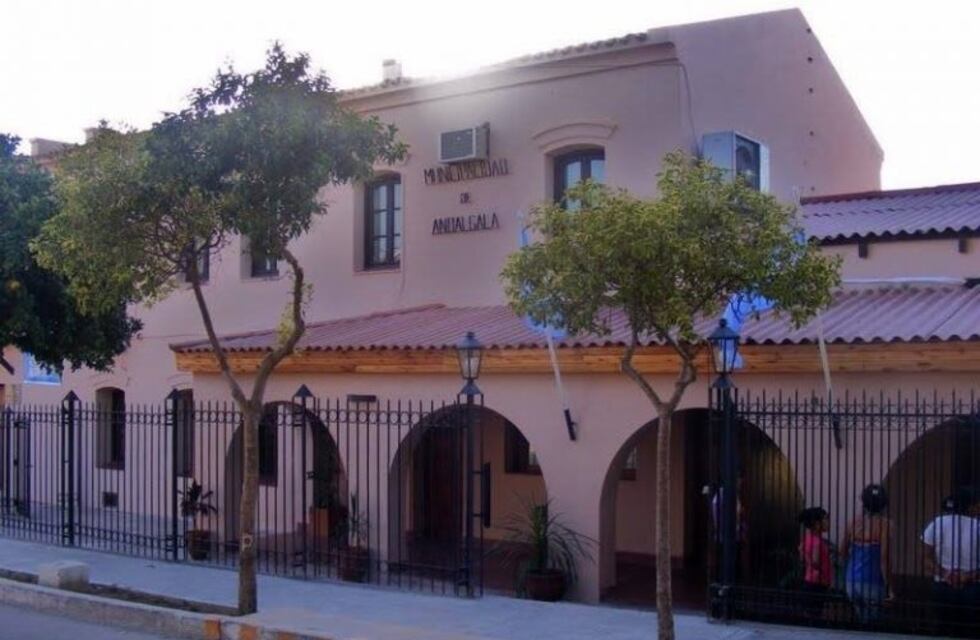 Andalgalá: aprobaron el aumento de sueldo a los funcionarios municipales de casi un 100%