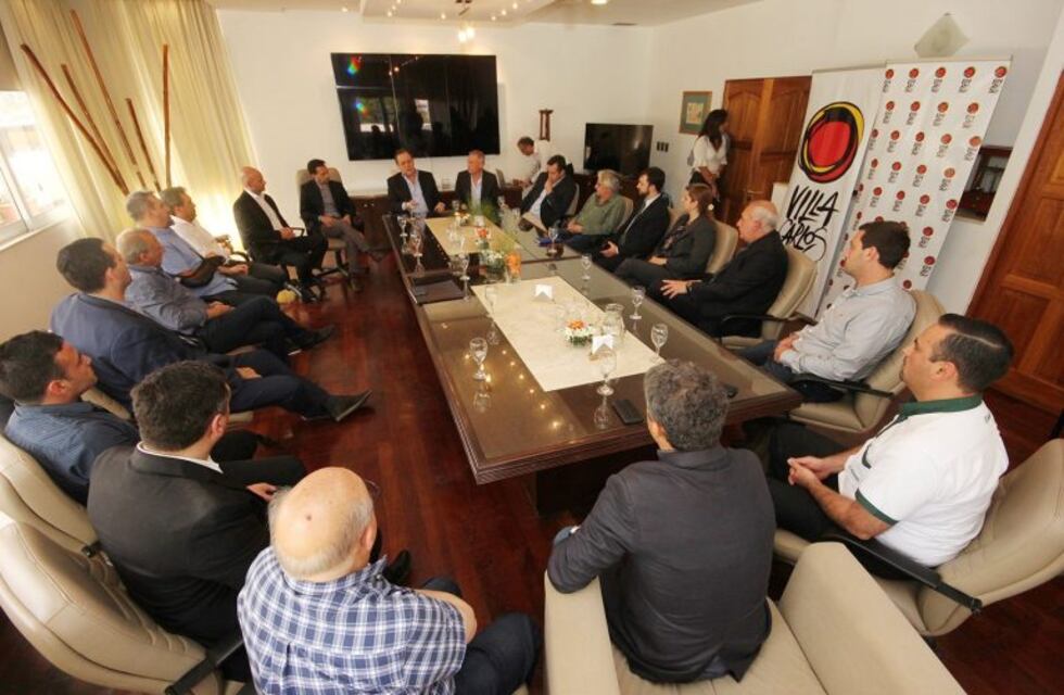 Carlos Paz: Importante firma de un acuerdo en favor del turismo interno