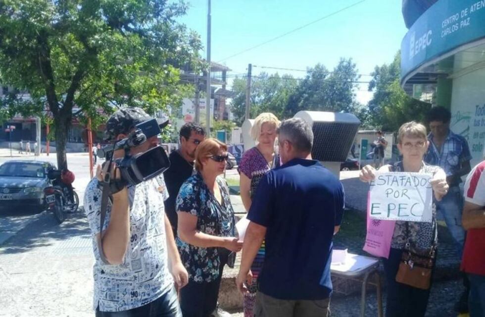 Carlos Paz: reclamo y junta de firmas ante Epec