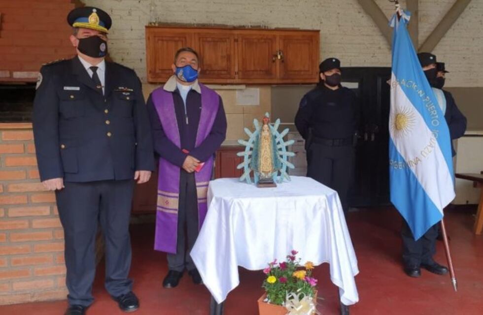 Federales homenajearon a sus pares caídos en cumplimiento del deber