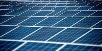 Recibieron de parte de las autoridades del Colegio de Técnicos, los Kits de paneles solares (imagen ilustrativa)\u002E