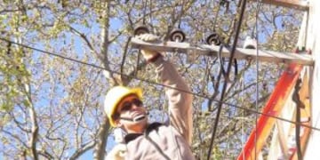 Los trabajos de mantenimiento se reanudaron luego del apagu00f3n del su00e1bado.