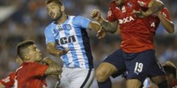 Independiente y Racing se ven las caras en Salta. FOTO:DYN/SALVADOR SANTIAGO.