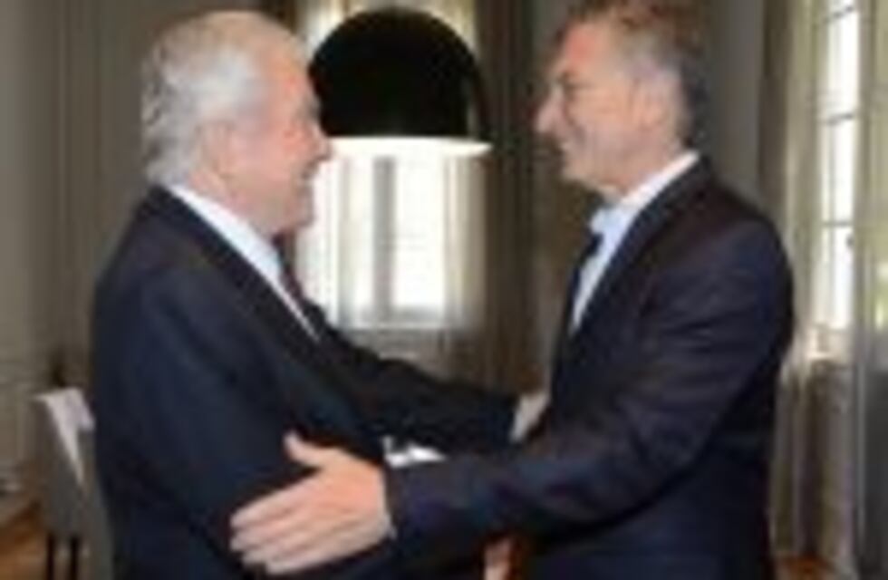 Macri recibió al pastor evangélico Luis Palau, al gobernador neuquino y a Aranguren