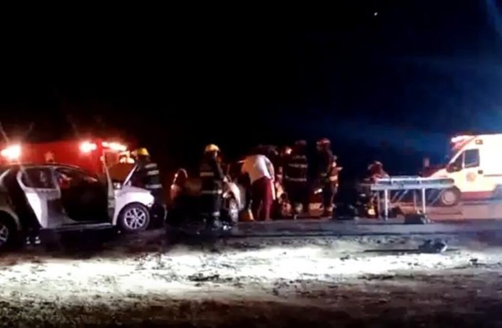Al menos dos muertos tras un choque frontal cerca de Gálvez