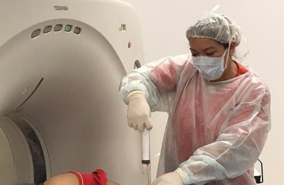 Realizaron una cirugía guiada por tomografía en el Independencia