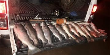 Detuvieron a cinco personas por pesca ilegal en Neuquén