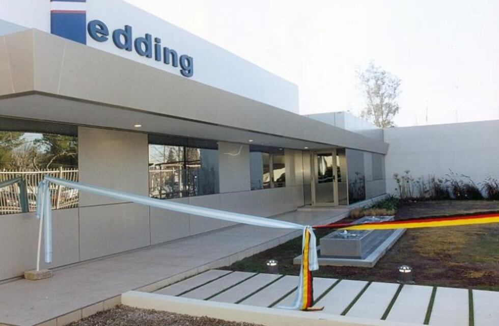 Empresa multinacional se va del país por la crisis y deja sin trabajo a 18 personas