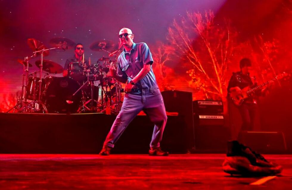 Los Palmeras tentaron al "Indio" Solari para grabar un tema del próximo disco