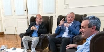 Parola fue recibido por Javkin y Caruana en Rosario\u002E (Prensa Municipio)