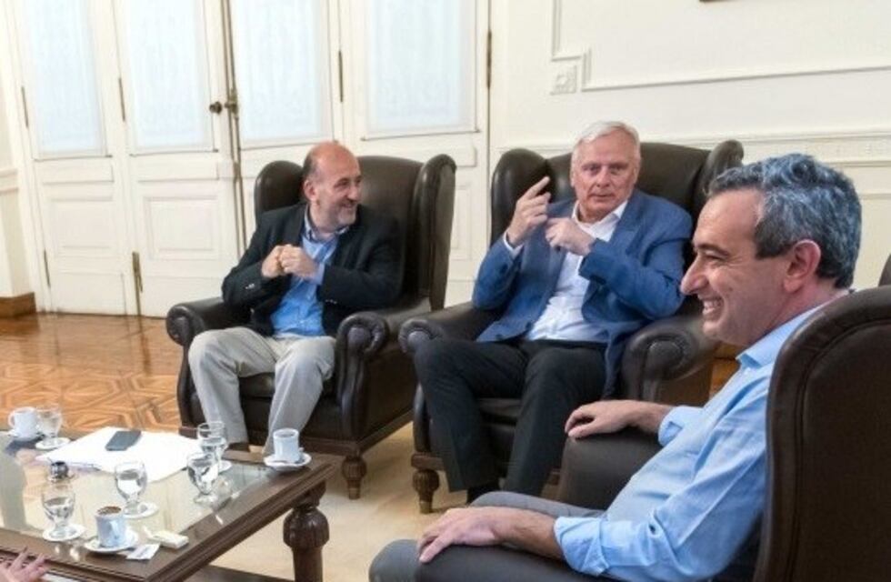 Fondos para la salud municipal: Parola y Caruana habilitan mesa chica para negociar montos