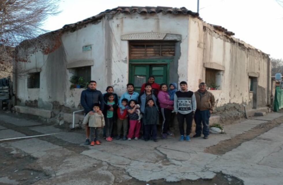 Cuatro familias son desalojadas por peligro de derrumbe