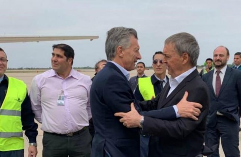 Macri fue recibido en Córdoba por Schiaretti y Mestre