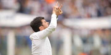 El Cacique pone a Dayro como titular\u002E Sale Bustos, pero según el DT no es por enojarse con el cambio ante Newell's