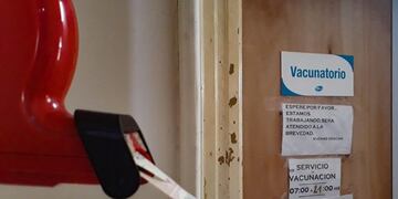 Vacunatorio del Centenario\nCrédito: Hospital Centenario