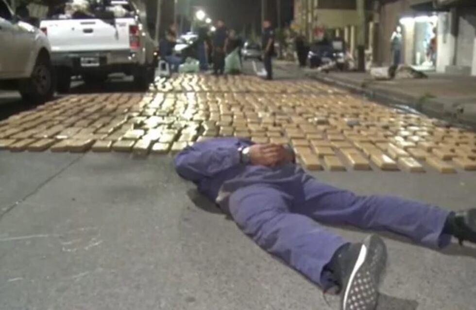 Lanús: encontraron una tonelada de marihuana dentro de un auto tras una persecución policial