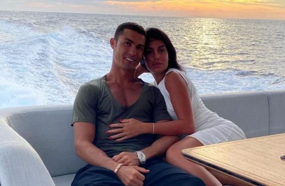 Georgina Rodríguez posteó una foto romántica con Cristiano Ronaldo y surgieron los rumores de casamiento