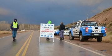La Policía de Tránsito bloque el paso hacia la cordillera por el mal clima\u002E