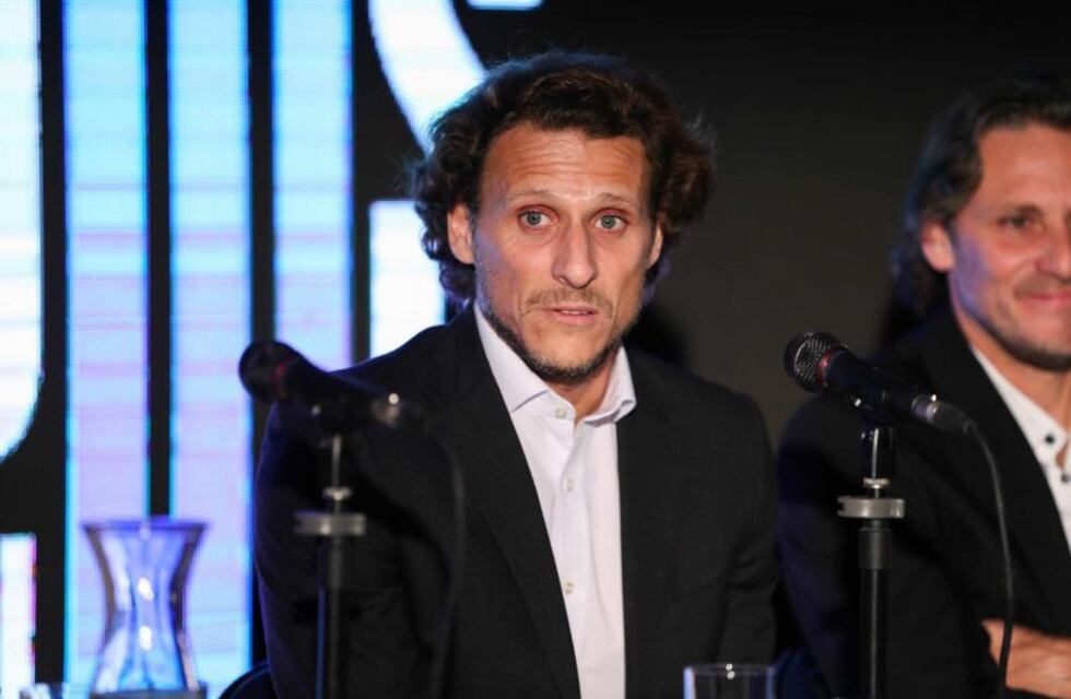 Diego Forlán rechazó la secretaría técnica de Independiente porque quiere ser entrenador