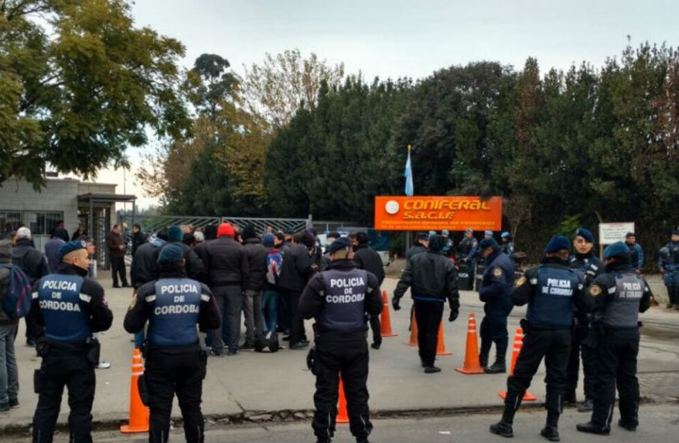 Choferes realizan piquetes en puntas de línea