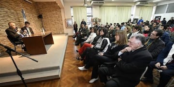 Osvaldo Jaldo en la Universidad Tecnológica de Tucumán\u002E