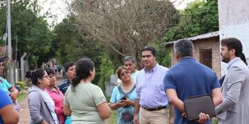 Capitanich recorrió la zona de Villa Elba\u002E (Foto: @jmcapitanich)